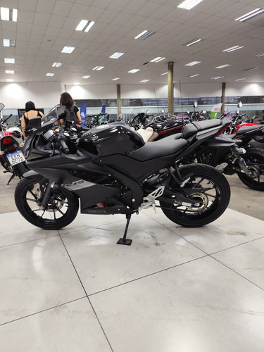 Yamaha Yzf R15 2024 / 1.147 Km
