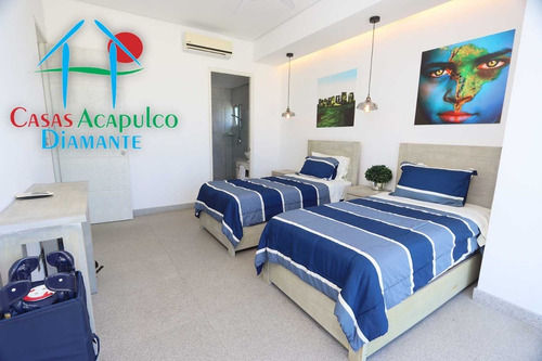 Imagen 27 de 30 de Cad Ocean Front 803. Terraza Con Vista Frontal Al Mar