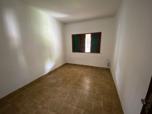Imagem 10 de 14 de Casa Lado Praia Com 3 Quartos,2 Suíte, Vaga De Garagem 831