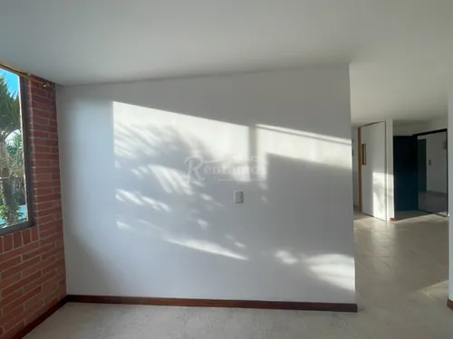 Apartamento En Arriendo En Loma Del Escobero. Cod A776171