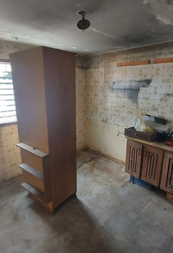 Imagen 5 de 5 de Casa Para Remodelar Urb.quintas De Naguanagua 15 Mil..sn_lp