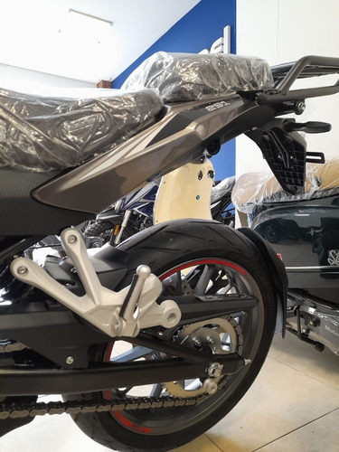 Imagen 7 de 21 de Benelli Trk 251 - Ultimas Unidades - Contado/financiado!
