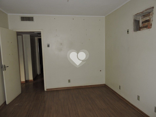 Imagem 9 de 30 de Ampla Casa No Bairro Auxiliadora - Reo438501