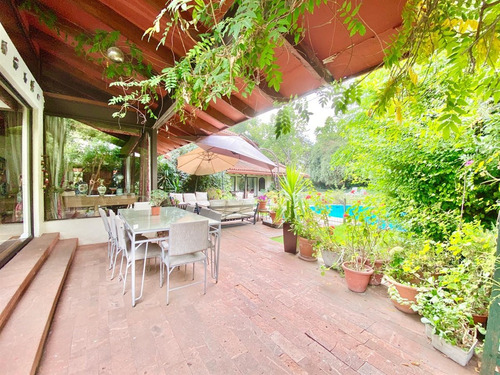 Las Lavándulas / Las Flores: Terreno 1.306 M2