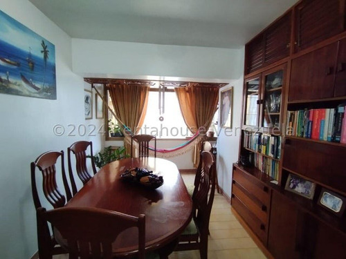 María Valera Vende Bello Apartamento En Barquisimeto, Cómodas Habitaciones, Cocina Empotrada, Parque Infantil, Cancha, Salón De Fiesta, Vigilancia Privada 24/7.