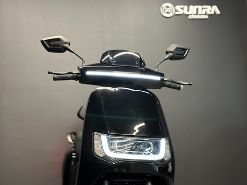 Moto Eléctrica Sunra R-bot 2025
