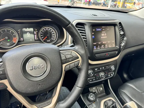 Jeep Cherokee 3.2 Longitude Plus