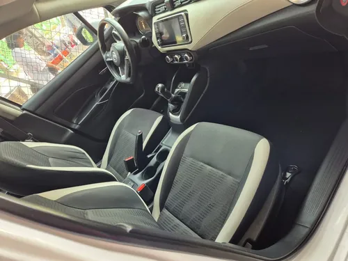 Nissan Versa 1.6 Advance Mt