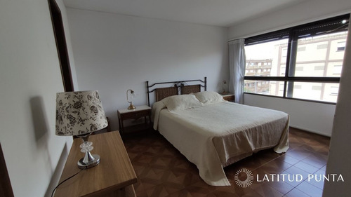 Imagen 27 de 30 de Apartamento En Península, 3 Dormitorios Más Dependencia