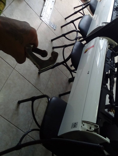 Imagem 1 de 5 de Ar Condicionado - Instalação 200.00 Com Garantia