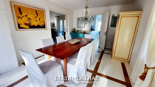 Espectacular Residencia En La Barra Con Vista Al Mar- Ref: 851