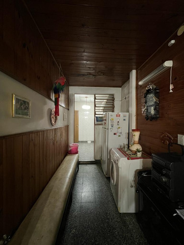 Hermosa Casa En Venta De Cuatro Ambientes Sobre Goleta Espora Al 6600 B° Piedrabuena