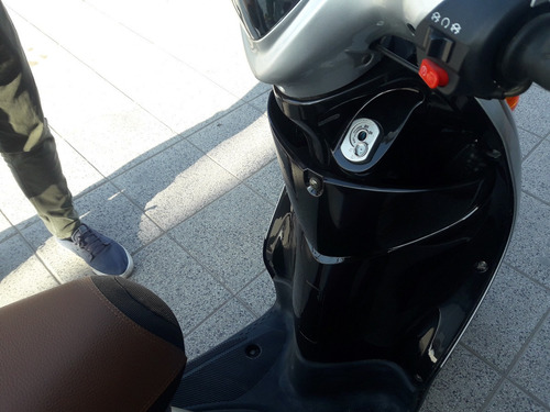 Imagen 14 de 14 de Motomel Scooter Forza 150 Retro Vintage Full 0km