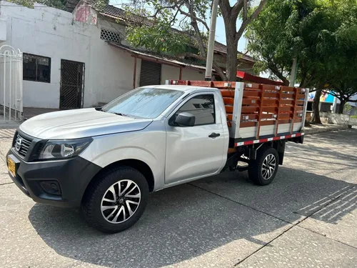 Nissan Frontier Estaca