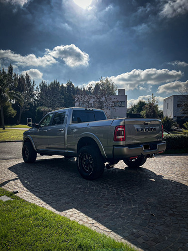 RAM 2500 6.7 Laramie I Atx 350cv 4x4
