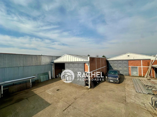 Arriendo Bodegas Y Oficinas En Sector Pueblo Nuevo