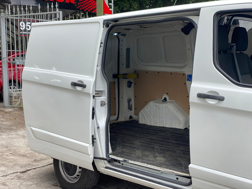 Ford Transit 2.2 Van Larga Techo Alto Aa Custom Mt