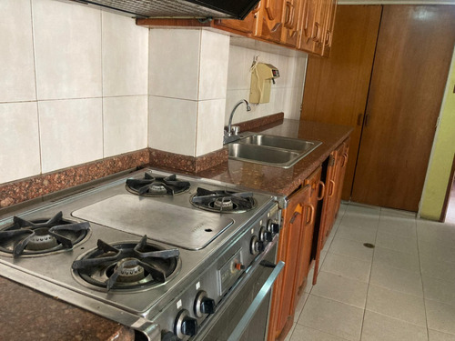 Apartoquinta De 3 Niveles Ubicada En Prebo I Calle Cerrada (asoprebo), Res. Tamanaco.
