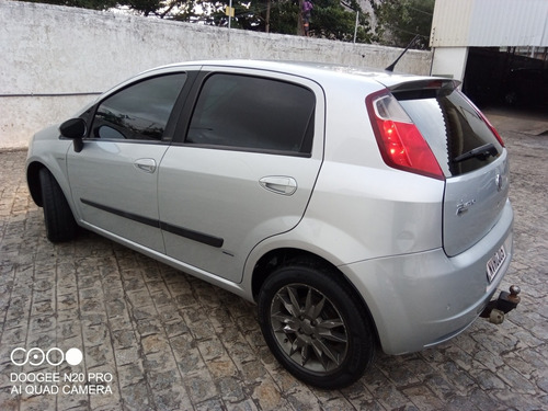 Fiat Punto 2011 1.6 16v Essence Flex Dualogic 5p