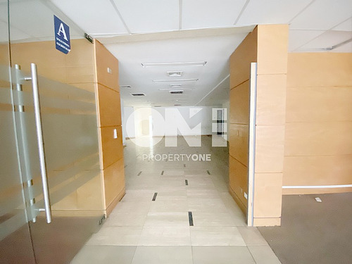 Local Comercial En Las Condes / El Golf