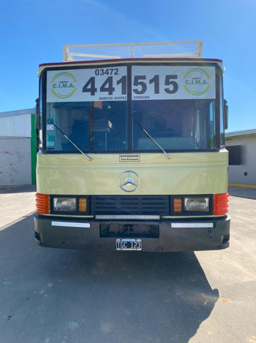 Mercedez Benz Modelo 1518