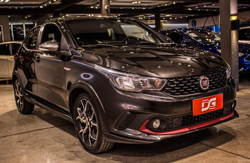 Imagen 7 de 15 de Fiat Argo Hgt 1.8n 96.000km 2019 Negro