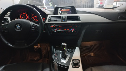BMW 330i 2.0 320i Sedan At