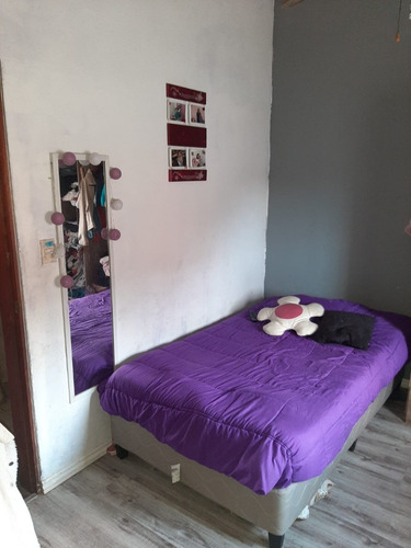 Casa Tipo Duplex De Tres Dormitorios Y Dos Baños
