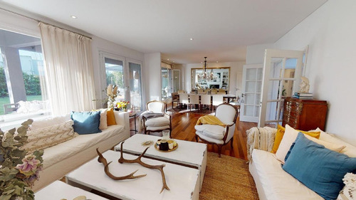 Impecable Casa En Santa Bárbara En Una De Las Islas! Tour Virtual.
