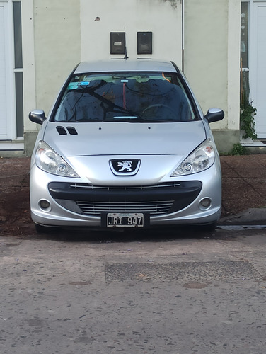 Peugeot 207 1.4 Sedan Xs