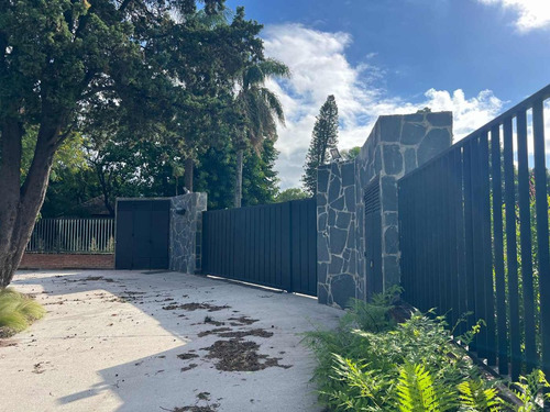 Lote Terreno En Barrio Cerrado Lomas De San Isidro