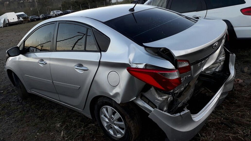 Imagem 3 de 7 de Sucata Hyundai Hb20 Sedan 2014 1.0 3c Autom. - Rs Auto Peças