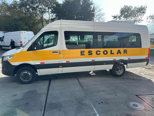 Mercedes-Benz Sprinter 2.0 Van 517 Cdi Extra Longo Teto Alto (21L) 5P Diesel