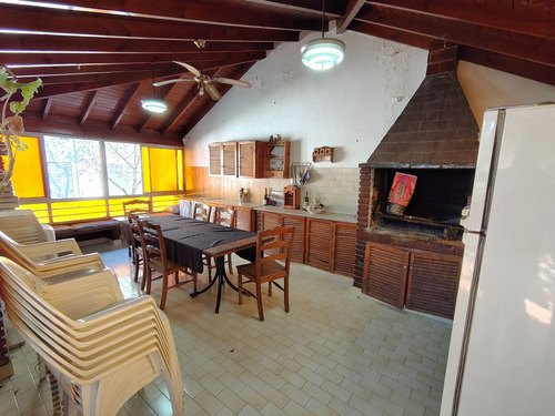 Venta Casa 4 Dorm., Patio Y Terraza - Boedo