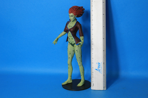 Poison Ivy Batman Arkham Asylum Dc Direct Figura (Usado)