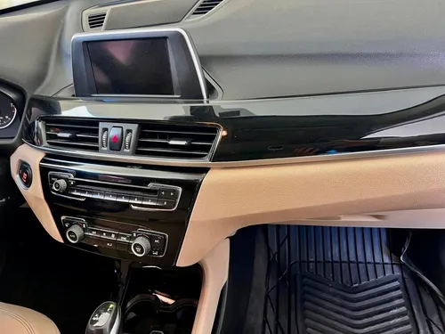 BMW X1 2.0 Sdrive 20ia X Line At
