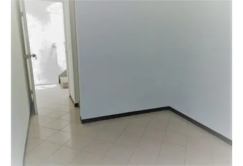 Apartamento Primer Piso En Simón Bolivar