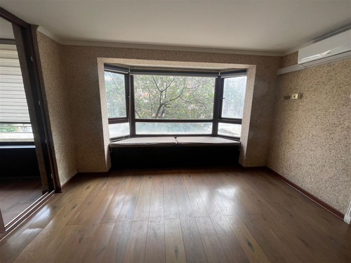 Departamento En Arriendo De 3 Dorm. 2 Estac. En Las Condes
