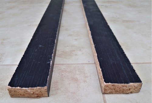Madera Aglomerada Negra. 58 X 5 Cm. 18 Mm Grosor (Usado)