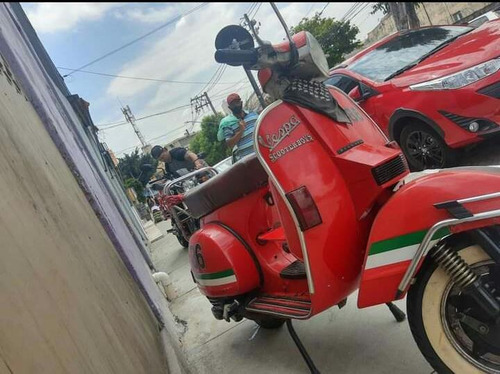 Imagem 3 de 13 de Piaggio Vespa