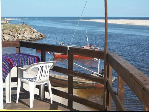 Alquilo Frente Al Mar Con Amplia Terraza