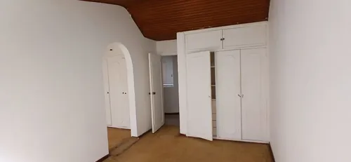 Casa En Arriendo/venta En Santa Paula. Cod V16350