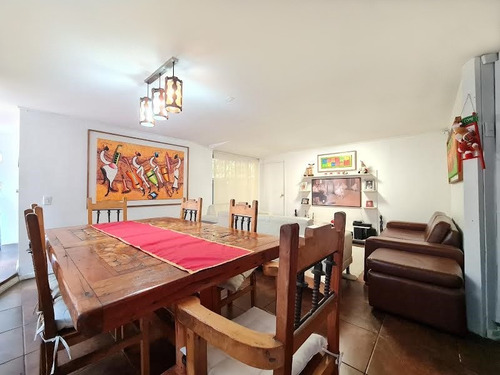 Casa Remodelada Con Quincho En La Mejor Ubicacion