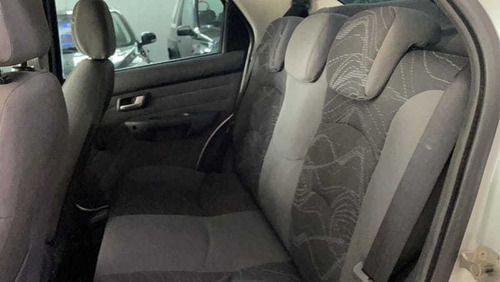 Imagem 11 de 11 de Fiat Siena El 1.4 Flex 2015