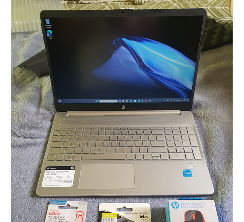 Notebook Hp 15-dy2501la Core I3 8gb Ram 512gb Color Plata