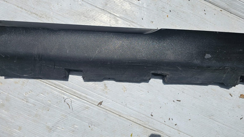 Estribo Derecho De Ford Mustang 2010-2014 Negro (Usado)