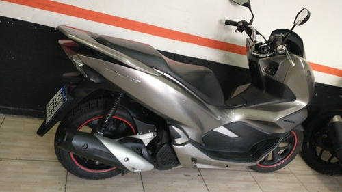 Imagem 2 de 6 de Honda Pcx 150 Ano 2019 , Troco E Financio ,otimo Estado