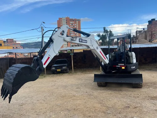 Retro Excavadora Bobcat E50