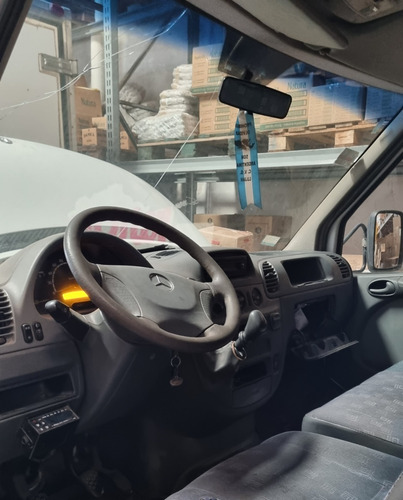 Imagen 3 de 10 de Mercedes Benz Sprinter 413 2012