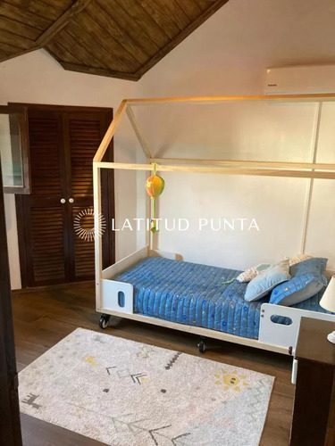 Preciosa Casa De 3 Dormitorios En Pinares